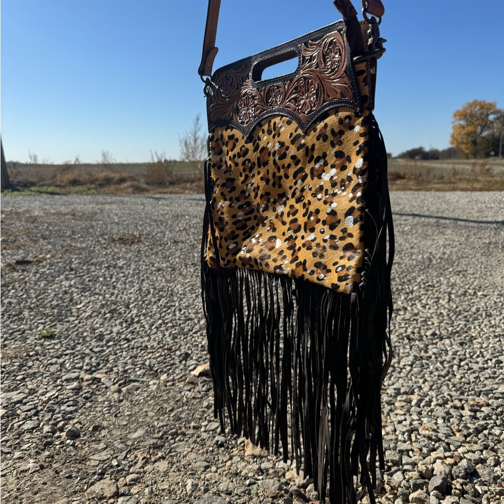 Western Linen leopard & tooled purse